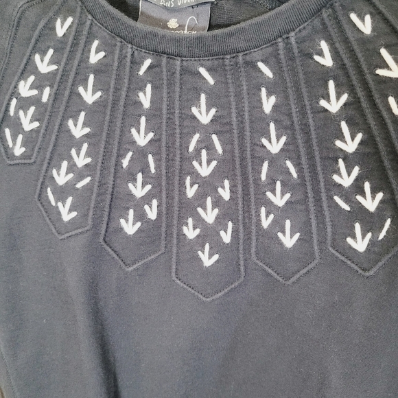 Scotch & Soda Black Sweatshirt with White Arrow Pattern - Picture 3 of 7